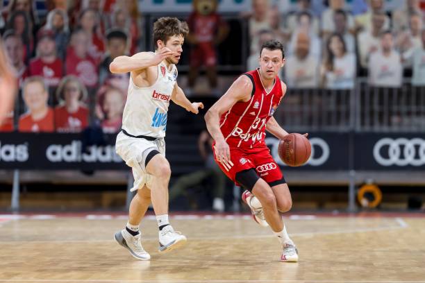 万多夫斯基 万多夫斯基