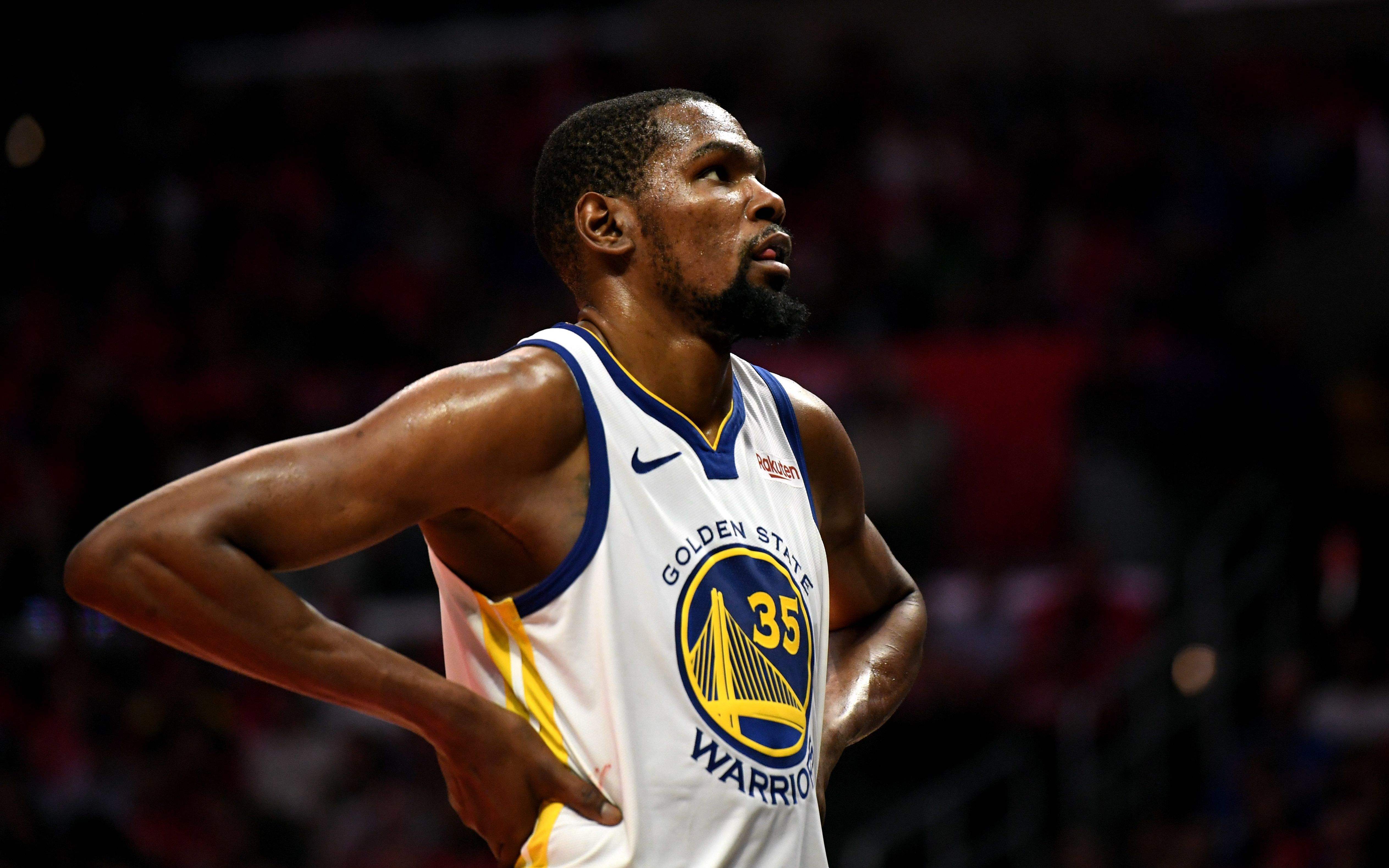 她早已在国 她早已在国